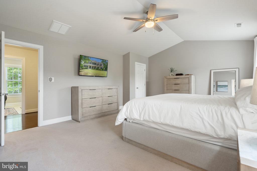 10919 PARK RIDGE RD, FREDERICKSBURG, Virginia 22408, 5 Bedrooms Bedrooms, ,3 BathroomsBathrooms,Residential,10919 PARK RIDGE RD,VASP2032686 MLS # VASP2032686