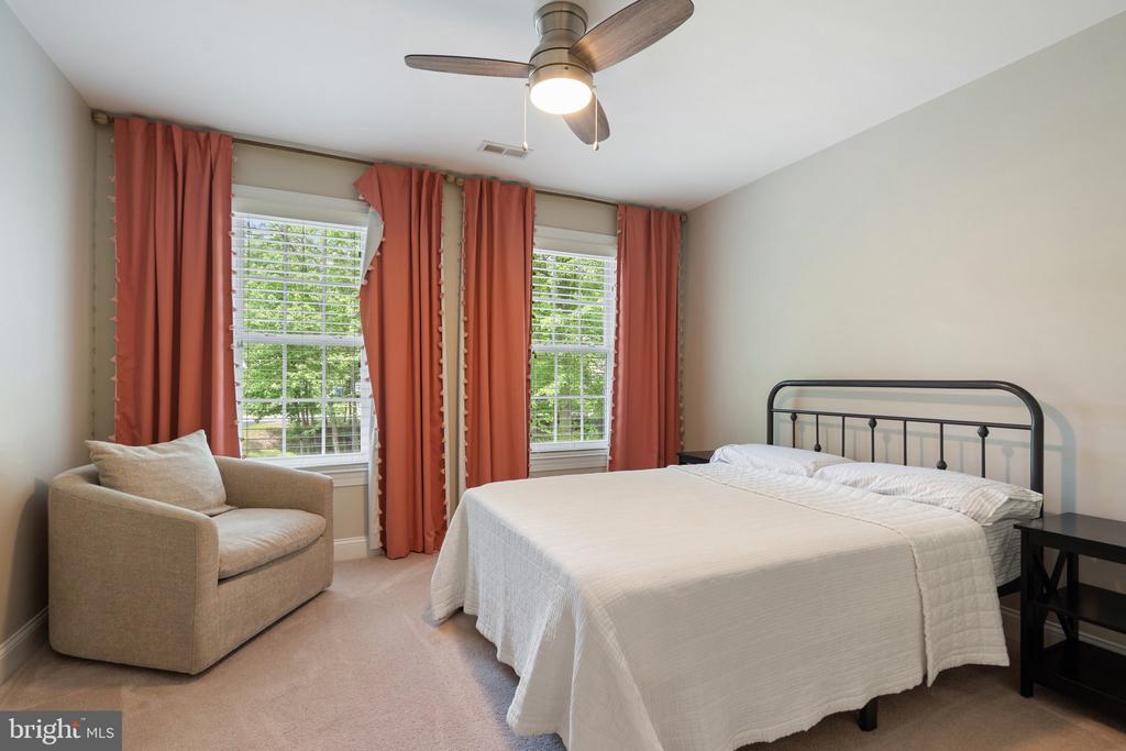 10919 PARK RIDGE RD, FREDERICKSBURG, Virginia 22408, 5 Bedrooms Bedrooms, ,3 BathroomsBathrooms,Residential,10919 PARK RIDGE RD,VASP2032686 MLS # VASP2032686
