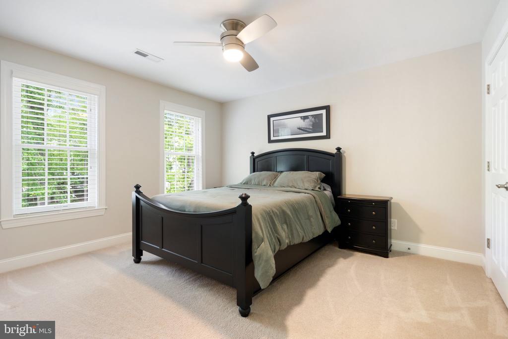10919 PARK RIDGE RD, FREDERICKSBURG, Virginia 22408, 5 Bedrooms Bedrooms, ,3 BathroomsBathrooms,Residential,10919 PARK RIDGE RD,VASP2032686 MLS # VASP2032686