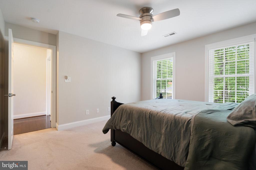 10919 PARK RIDGE RD, FREDERICKSBURG, Virginia 22408, 5 Bedrooms Bedrooms, ,3 BathroomsBathrooms,Residential,10919 PARK RIDGE RD,VASP2032686 MLS # VASP2032686