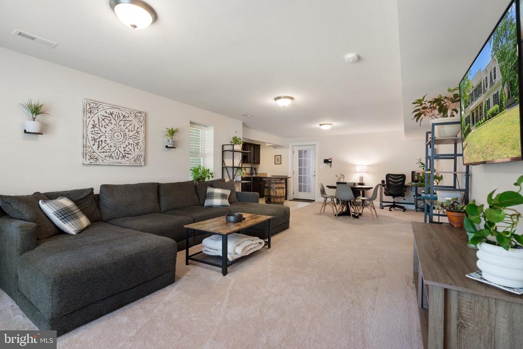 10919 PARK RIDGE RD, FREDERICKSBURG, Virginia 22408, 5 Bedrooms Bedrooms, ,3 BathroomsBathrooms,Residential,10919 PARK RIDGE RD,VASP2032686 MLS # VASP2032686