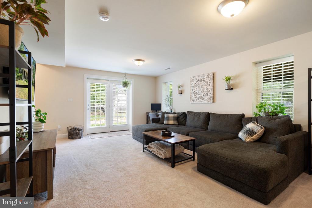 10919 PARK RIDGE RD, FREDERICKSBURG, Virginia 22408, 5 Bedrooms Bedrooms, ,3 BathroomsBathrooms,Residential,10919 PARK RIDGE RD,VASP2032686 MLS # VASP2032686