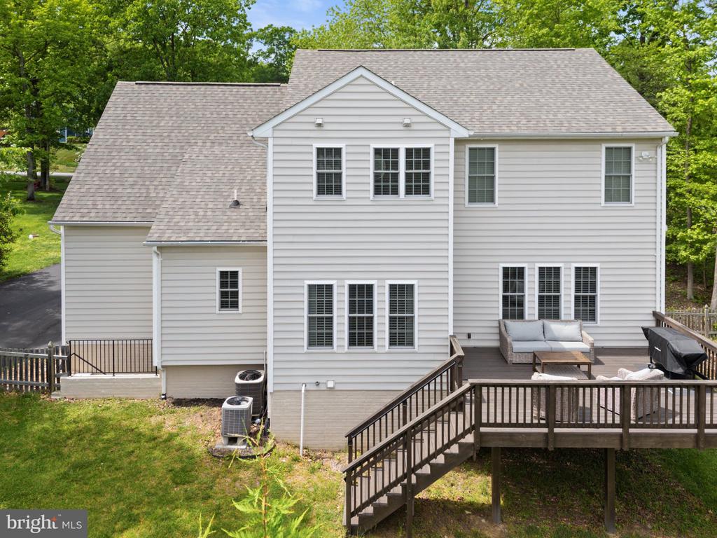 10919 PARK RIDGE RD, FREDERICKSBURG, Virginia 22408, 5 Bedrooms Bedrooms, ,3 BathroomsBathrooms,Residential,10919 PARK RIDGE RD,VASP2032686 MLS # VASP2032686
