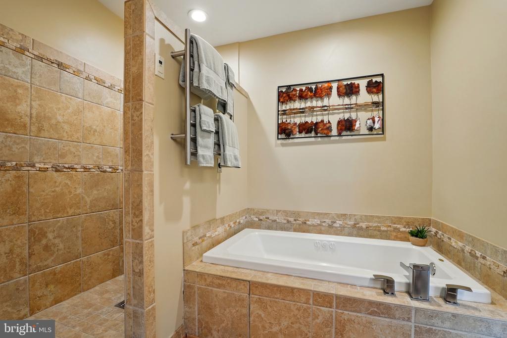 1210 S BLUE RIDGE AVE, CULPEPER, Virginia 22701, 4 Bedrooms Bedrooms, ,3 BathroomsBathrooms,Residential,1210 S BLUE RIDGE AVE,VACU2010528 MLS # VACU2010528