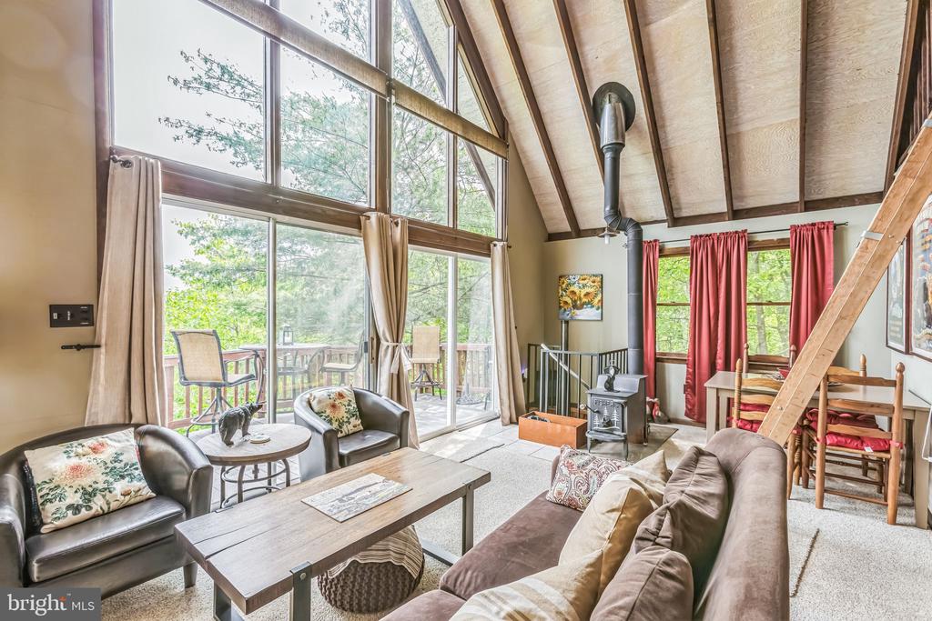 125 DEAL DR, LURAY, Virginia 22835, 3 Bedrooms Bedrooms, ,1 BathroomBathrooms,Residential,125 DEAL DR,VAPA2004880 MLS # VAPA2004880