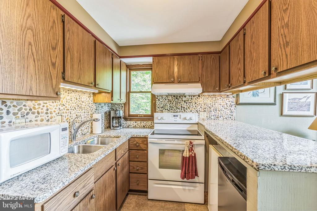 125 DEAL DR, LURAY, Virginia 22835, 3 Bedrooms Bedrooms, ,1 BathroomBathrooms,Residential,125 DEAL DR,VAPA2004880 MLS # VAPA2004880