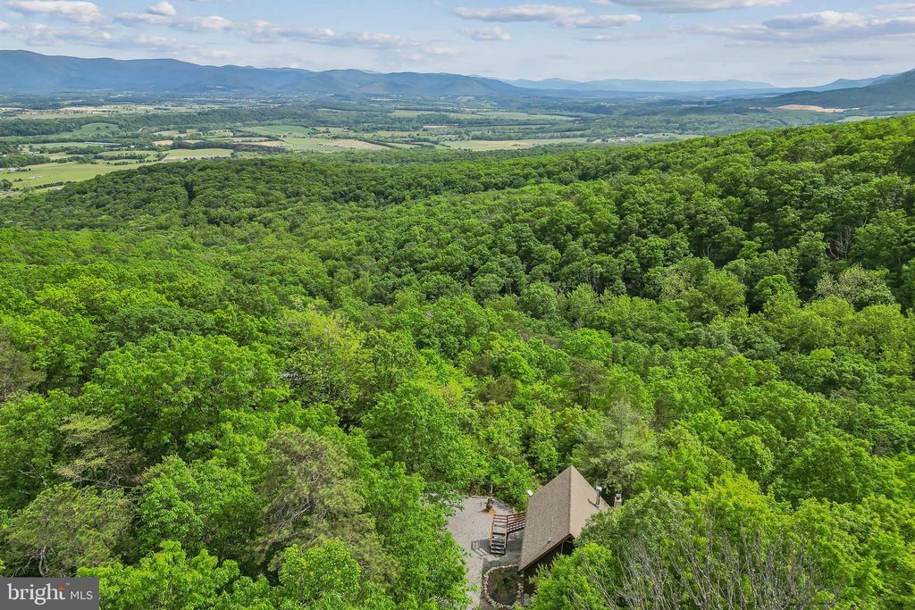 125 DEAL DR, LURAY, Virginia 22835, 3 Bedrooms Bedrooms, ,1 BathroomBathrooms,Residential,125 DEAL DR,VAPA2004880 MLS # VAPA2004880