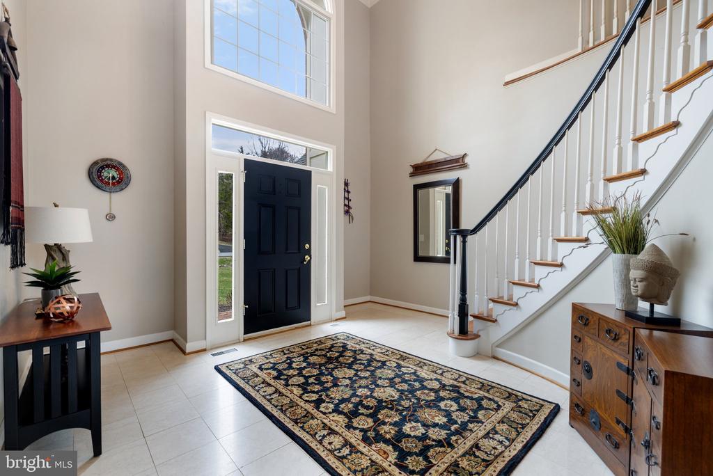 7887 WELLINGTON DR, WARRENTON, Virginia 20186, 6 Bedrooms Bedrooms, ,5 BathroomsBathrooms,Residential,7887 WELLINGTON DR,VAFQ2016562 MLS # VAFQ2016562