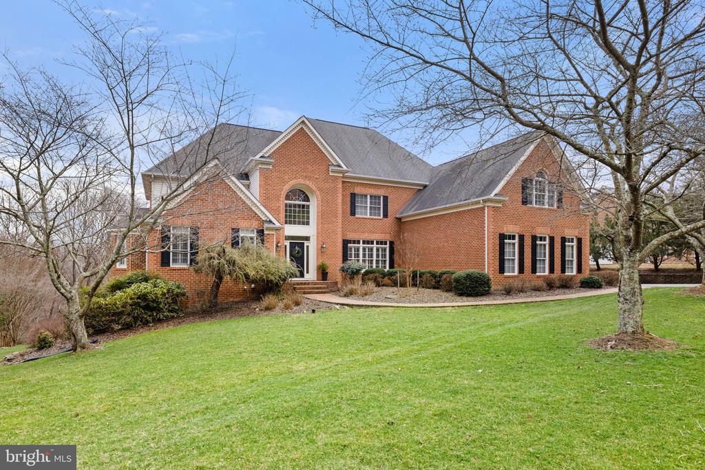 7887 WELLINGTON DR, WARRENTON, Virginia 20186, 6 Bedrooms Bedrooms, ,5 BathroomsBathrooms,Residential,7887 WELLINGTON DR,VAFQ2016562 MLS # VAFQ2016562