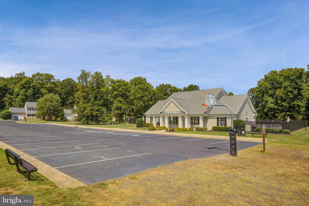 2616 COUGAR LN, LOCUST GROVE, Virginia 22508, 3 Bedrooms Bedrooms, ,3 BathroomsBathrooms,Residential,2616 COUGAR LN,VAOR2009638 MLS # VAOR2009638