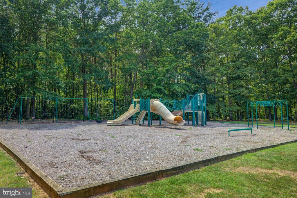 2616 COUGAR LN, LOCUST GROVE, Virginia 22508, 3 Bedrooms Bedrooms, ,3 BathroomsBathrooms,Residential,2616 COUGAR LN,VAOR2009638 MLS # VAOR2009638