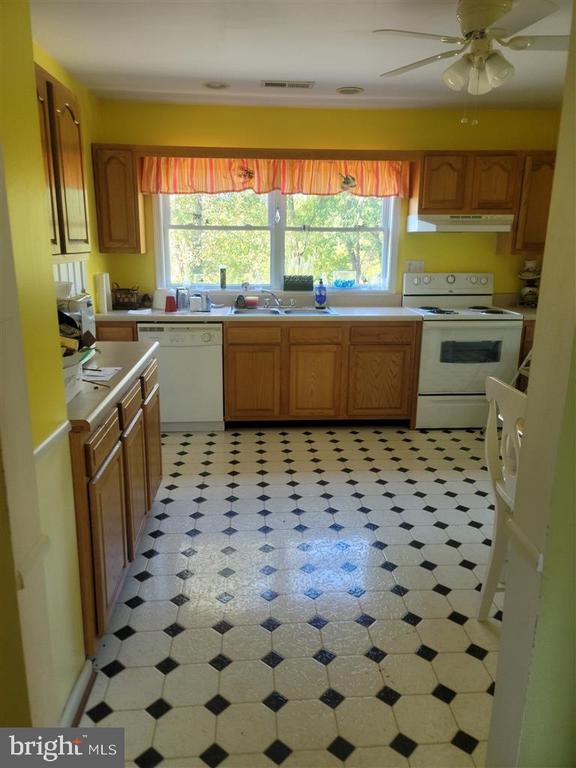 161 SPICERS MILL RD, ORANGE, Virginia 22960, 8 Bedrooms Bedrooms, ,6 BathroomsBathrooms,Residential,161 SPICERS MILL RD,VAOR2009624 MLS # VAOR2009624