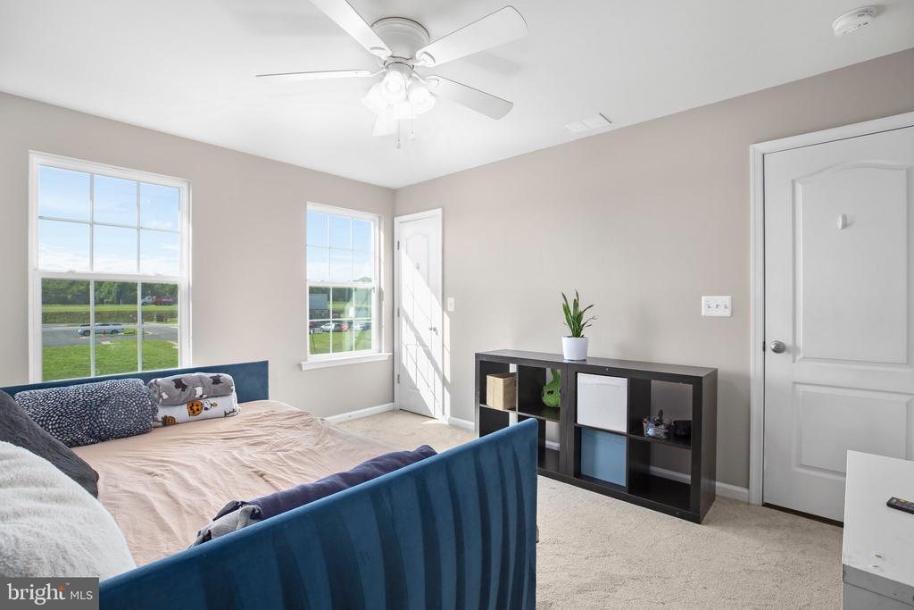 1906 CAPTAIN DR, FREDERICKSBURG, Virginia 22408, 4 Bedrooms Bedrooms, ,4 BathroomsBathrooms,Residential,1906 CAPTAIN DR,VASP2032974 MLS # VASP2032974