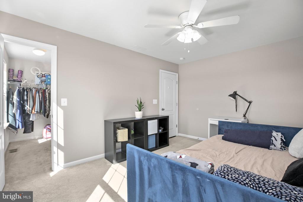 1906 CAPTAIN DR, FREDERICKSBURG, Virginia 22408, 4 Bedrooms Bedrooms, ,4 BathroomsBathrooms,Residential,1906 CAPTAIN DR,VASP2032974 MLS # VASP2032974