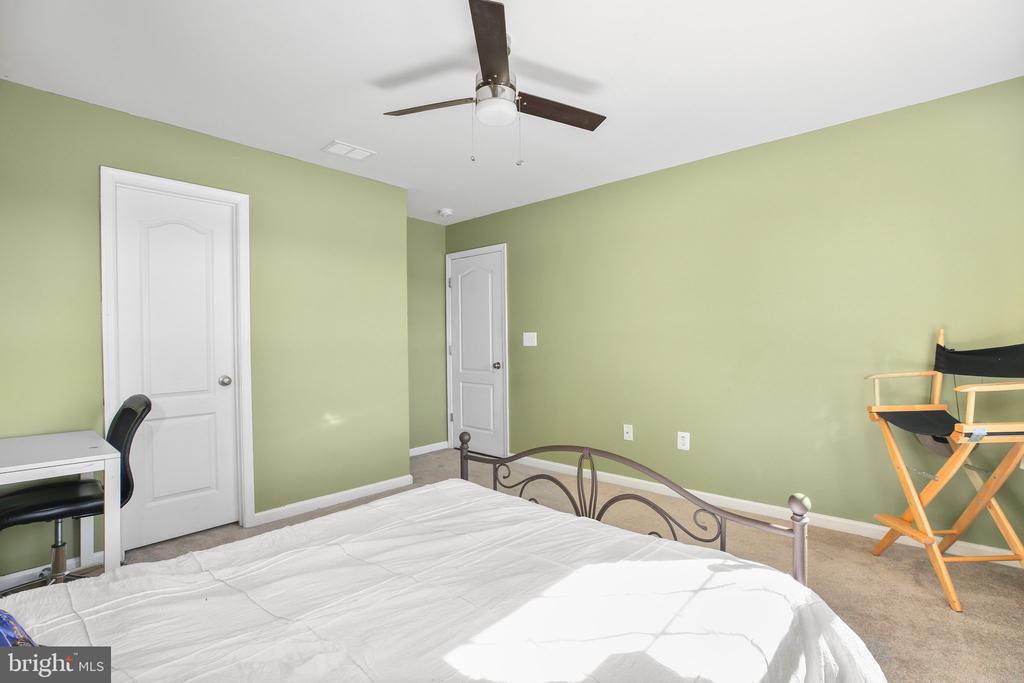 1906 CAPTAIN DR, FREDERICKSBURG, Virginia 22408, 4 Bedrooms Bedrooms, ,4 BathroomsBathrooms,Residential,1906 CAPTAIN DR,VASP2032974 MLS # VASP2032974