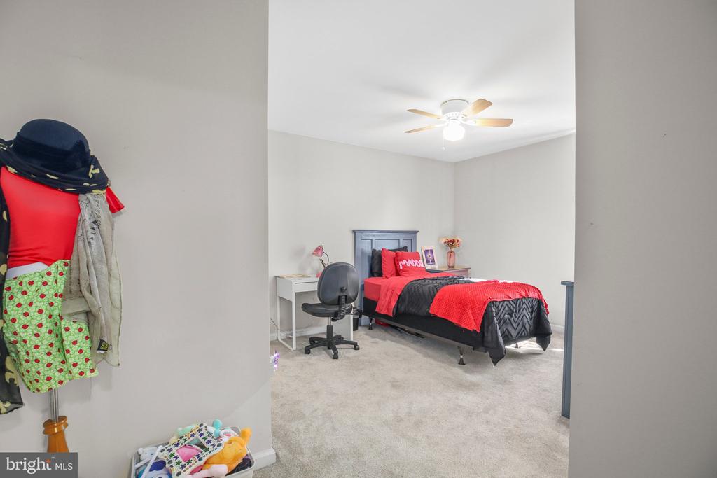 1906 CAPTAIN DR, FREDERICKSBURG, Virginia 22408, 4 Bedrooms Bedrooms, ,4 BathroomsBathrooms,Residential,1906 CAPTAIN DR,VASP2032974 MLS # VASP2032974