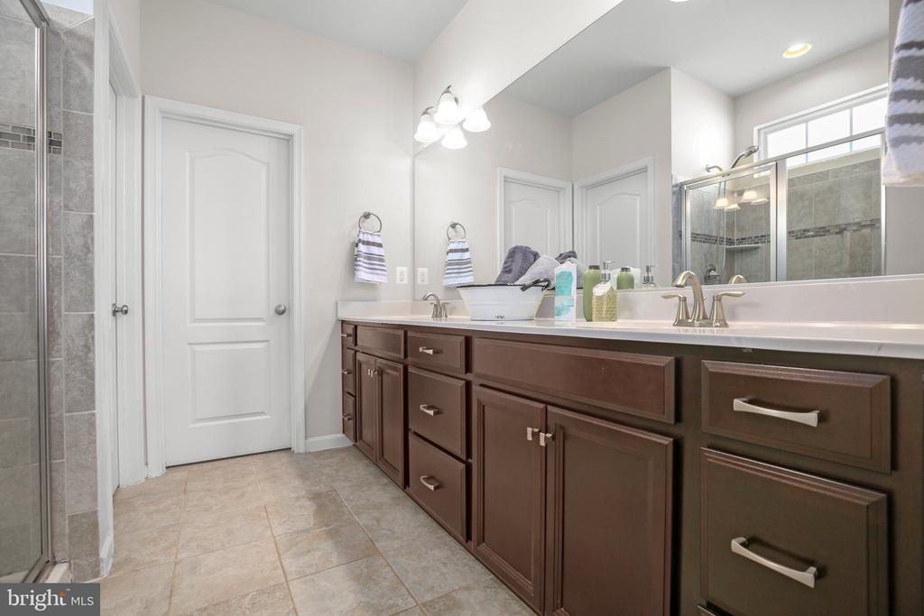 1906 CAPTAIN DR, FREDERICKSBURG, Virginia 22408, 4 Bedrooms Bedrooms, ,4 BathroomsBathrooms,Residential,1906 CAPTAIN DR,VASP2032974 MLS # VASP2032974