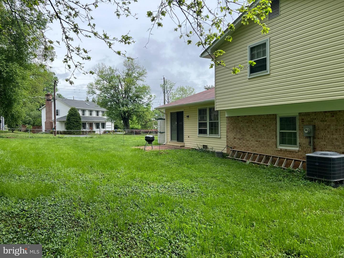 322 LEWIS ST NW, VIENNA, Virginia 22180, 4 Bedrooms Bedrooms, ,2 BathroomsBathrooms,Residential,For sale,322 LEWIS ST NW,VAFX2237184 MLS # VAFX2237184