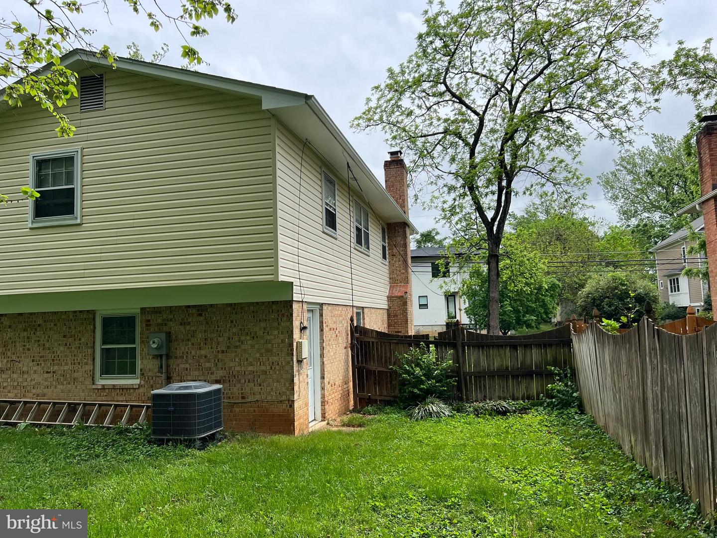 322 LEWIS ST NW, VIENNA, Virginia 22180, 4 Bedrooms Bedrooms, ,2 BathroomsBathrooms,Residential,For sale,322 LEWIS ST NW,VAFX2237184 MLS # VAFX2237184