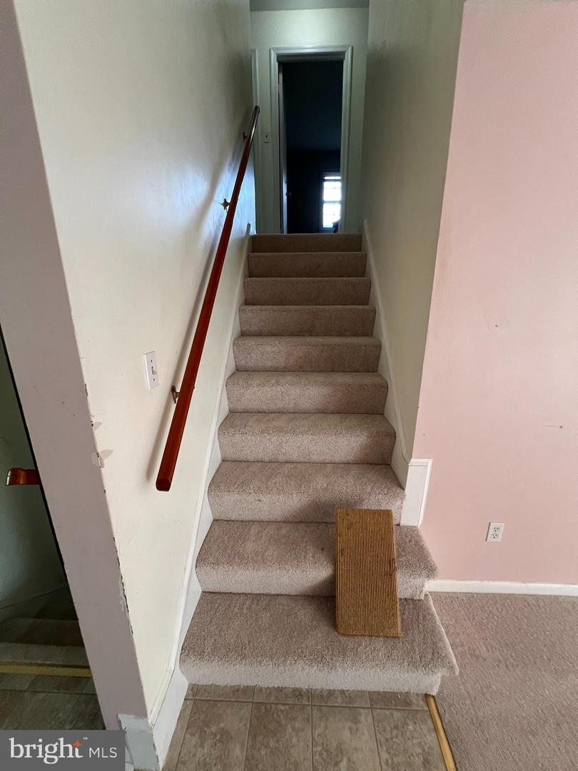 322 LEWIS ST NW, VIENNA, Virginia 22180, 4 Bedrooms Bedrooms, ,2 BathroomsBathrooms,Residential,For sale,322 LEWIS ST NW,VAFX2237184 MLS # VAFX2237184