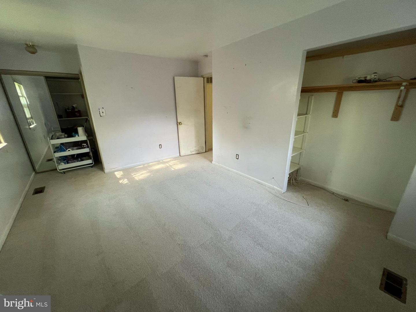 322 LEWIS ST NW, VIENNA, Virginia 22180, 4 Bedrooms Bedrooms, ,2 BathroomsBathrooms,Residential,For sale,322 LEWIS ST NW,VAFX2237184 MLS # VAFX2237184