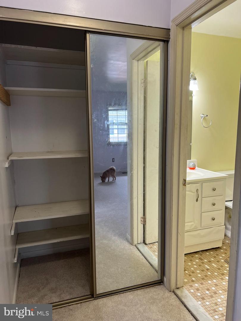 322 LEWIS ST NW, VIENNA, Virginia 22180, 4 Bedrooms Bedrooms, ,2 BathroomsBathrooms,Residential,For sale,322 LEWIS ST NW,VAFX2237184 MLS # VAFX2237184