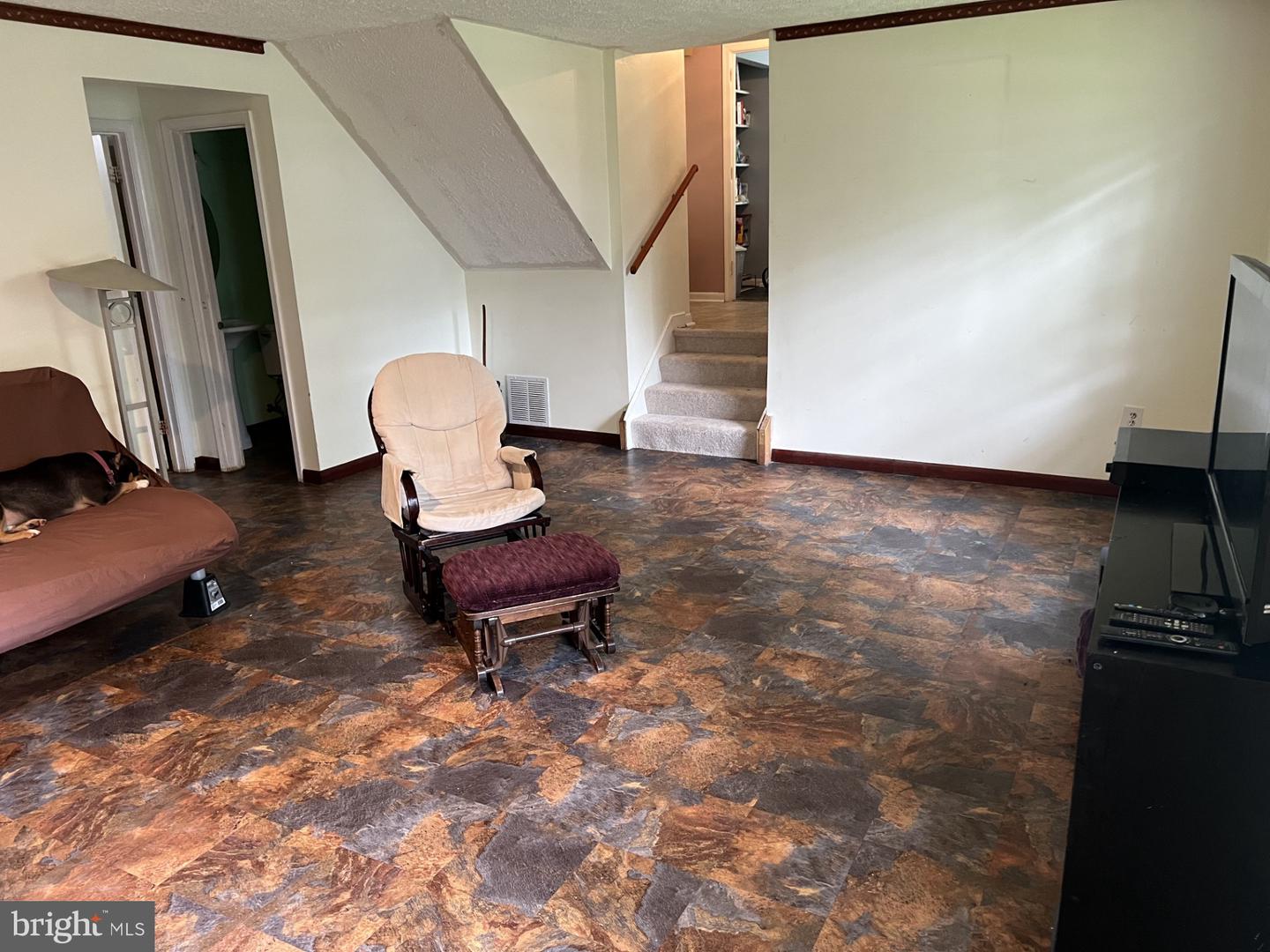 322 LEWIS ST NW, VIENNA, Virginia 22180, 4 Bedrooms Bedrooms, ,2 BathroomsBathrooms,Residential,For sale,322 LEWIS ST NW,VAFX2237184 MLS # VAFX2237184