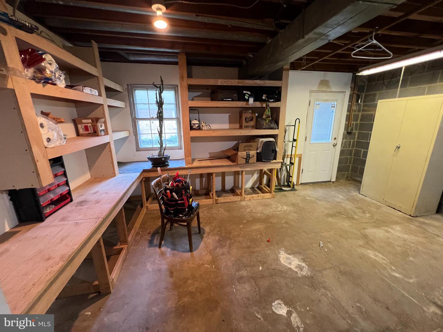 322 LEWIS ST NW, VIENNA, Virginia 22180, 4 Bedrooms Bedrooms, ,2 BathroomsBathrooms,Residential,For sale,322 LEWIS ST NW,VAFX2237184 MLS # VAFX2237184