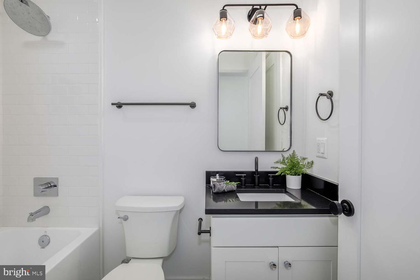 426 MANOR PL NW #2, WASHINGTON, District Of Columbia 20010, 2 Bedrooms Bedrooms, ,2 BathroomsBathrooms,Residential,For sale,426 MANOR PL NW #2,DCDC2197998 MLS # DCDC2197998
