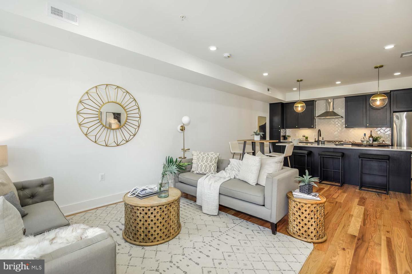426 MANOR PL NW #2, WASHINGTON, District Of Columbia 20010, 2 Bedrooms Bedrooms, ,2 BathroomsBathrooms,Residential,For sale,426 MANOR PL NW #2,DCDC2197998 MLS # DCDC2197998