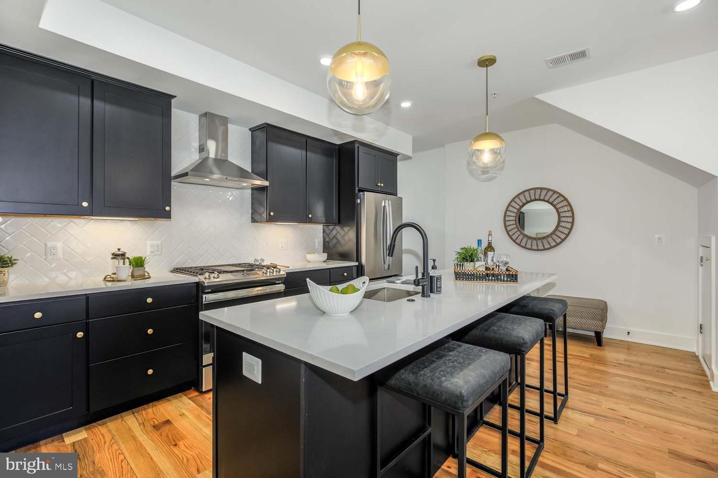 426 MANOR PL NW #2, WASHINGTON, District Of Columbia 20010, 2 Bedrooms Bedrooms, ,2 BathroomsBathrooms,Residential,For sale,426 MANOR PL NW #2,DCDC2197998 MLS # DCDC2197998