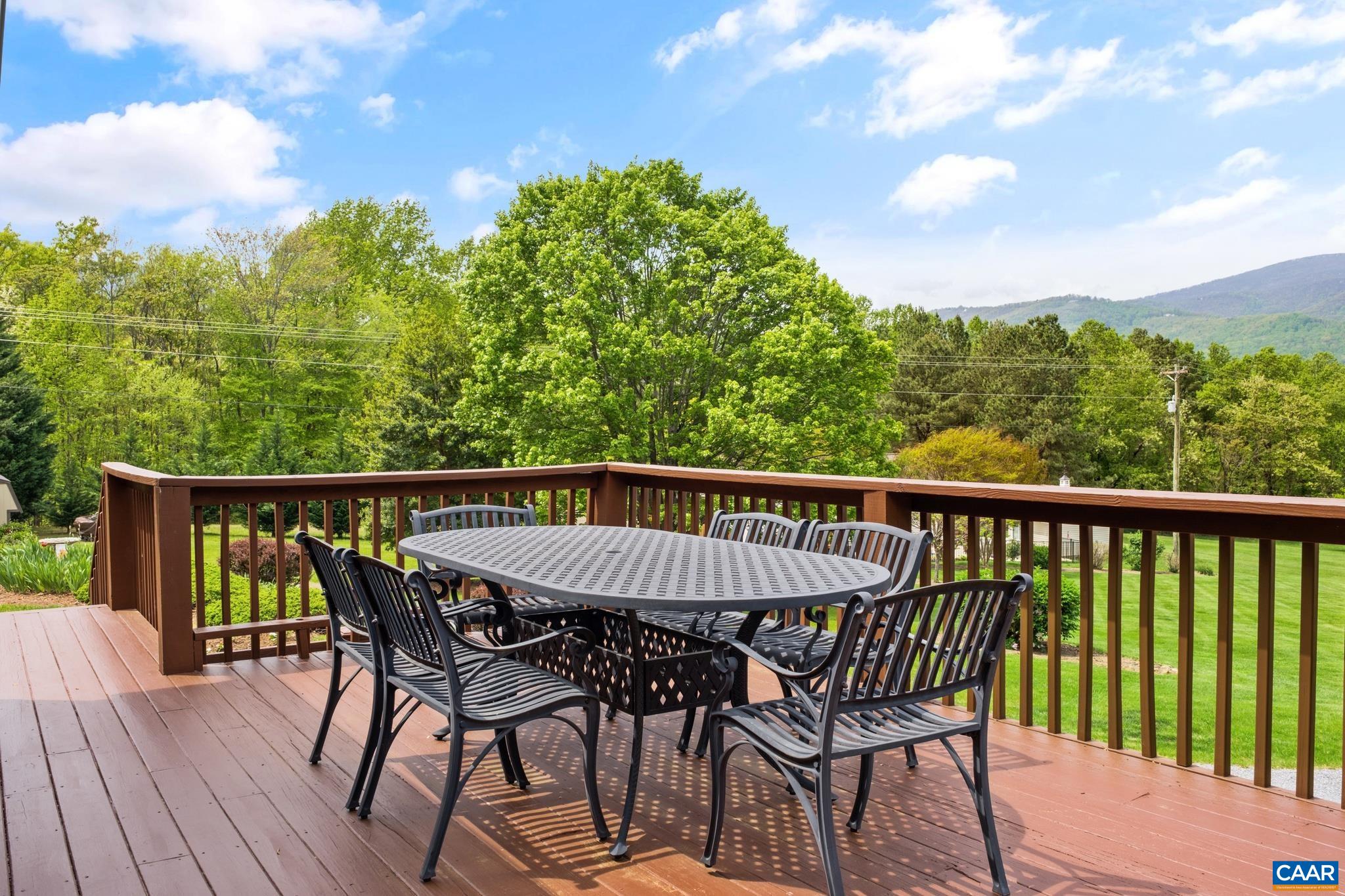 6 OLD ORCHARD LN, ROSELAND, Virginia 22967, 3 Bedrooms Bedrooms, ,3 BathroomsBathrooms,Residential,6 OLD ORCHARD LN,664064 MLS # 664064