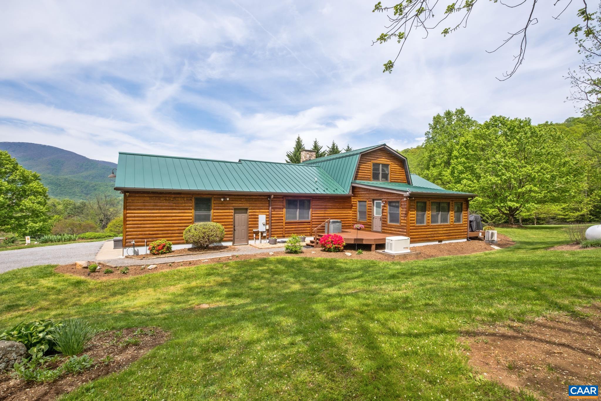 6 OLD ORCHARD LN, ROSELAND, Virginia 22967, 3 Bedrooms Bedrooms, ,3 BathroomsBathrooms,Residential,6 OLD ORCHARD LN,664064 MLS # 664064