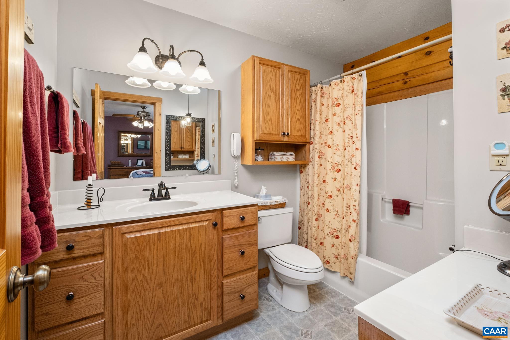 6 OLD ORCHARD LN, ROSELAND, Virginia 22967, 3 Bedrooms Bedrooms, ,3 BathroomsBathrooms,Residential,6 OLD ORCHARD LN,664064 MLS # 664064