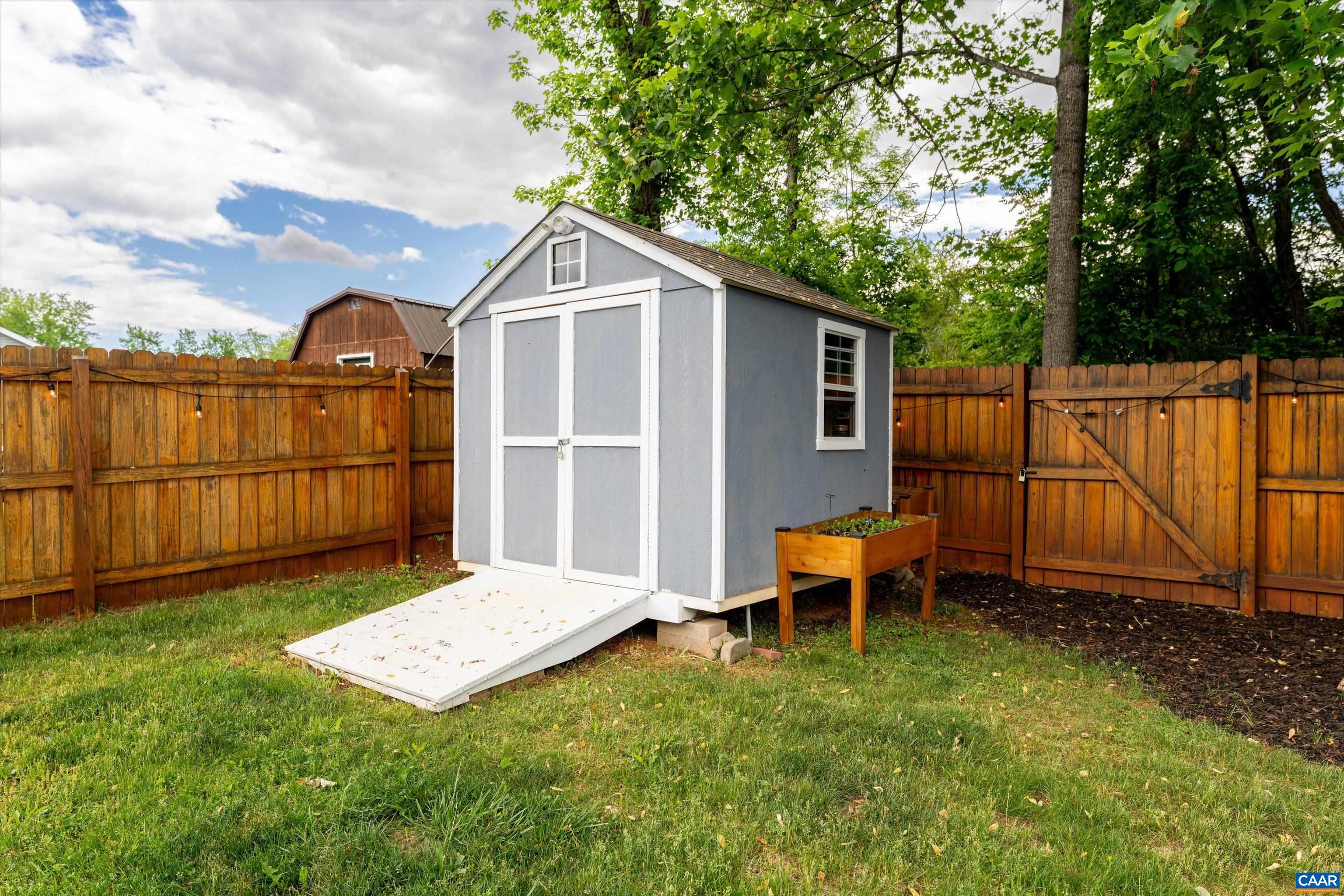 67 BARRINGTON DR, STANARDSVILLE, Virginia 22973, 3 Bedrooms Bedrooms, ,2 BathroomsBathrooms,Residential,67 BARRINGTON DR,664298 MLS # 664298