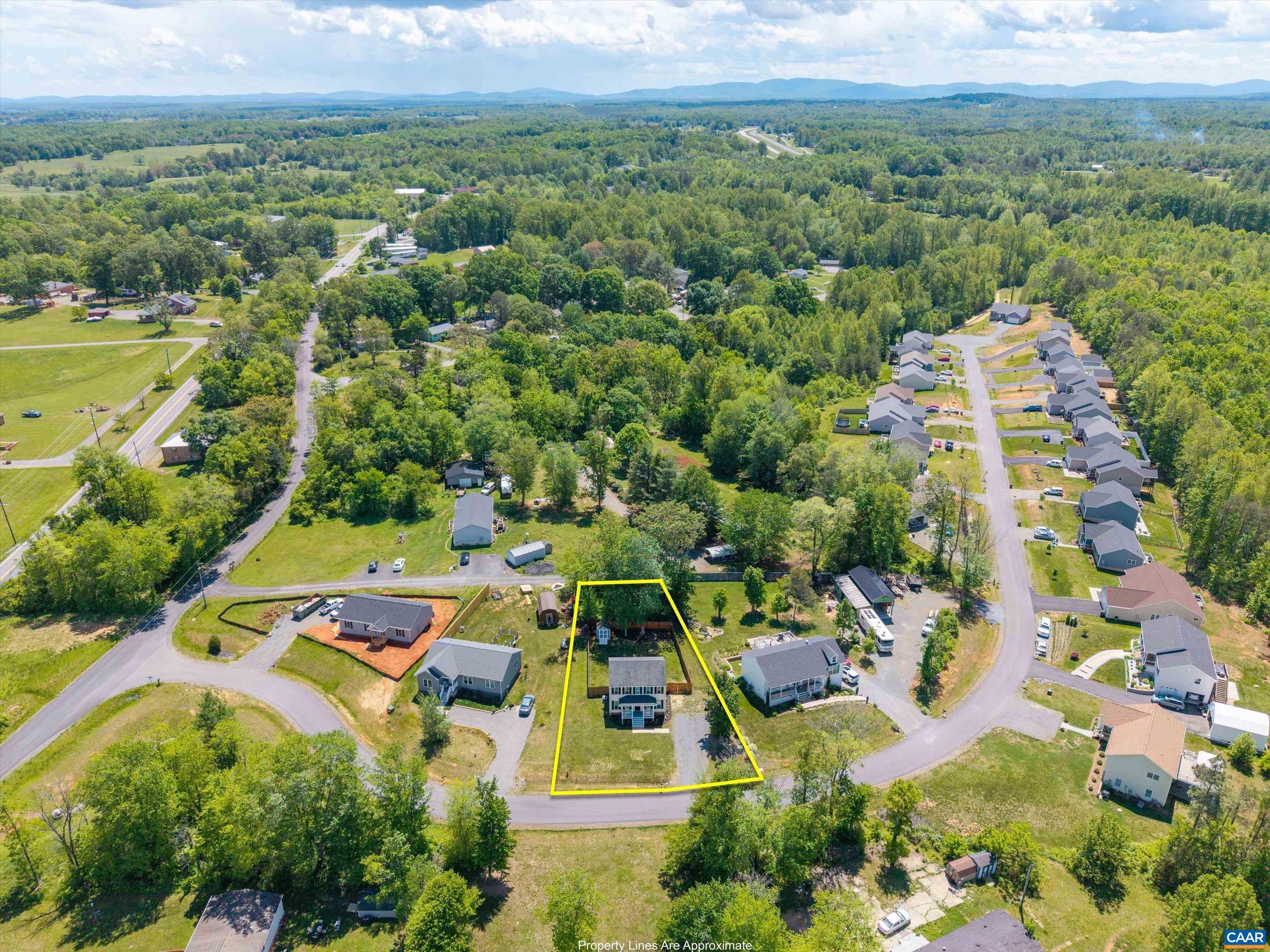 67 BARRINGTON DR, STANARDSVILLE, Virginia 22973, 3 Bedrooms Bedrooms, ,2 BathroomsBathrooms,Residential,67 BARRINGTON DR,664298 MLS # 664298