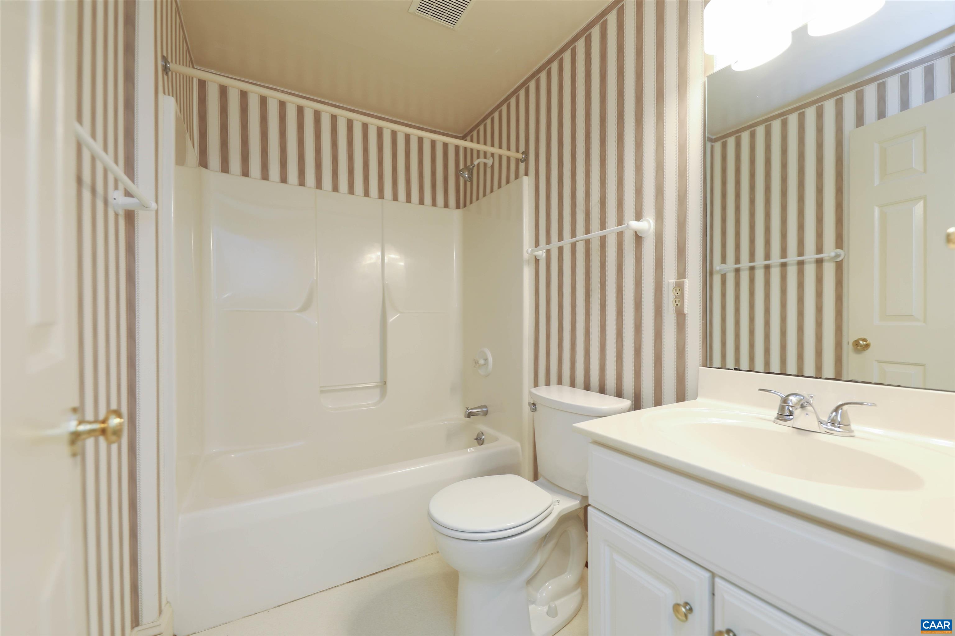 3406 PIPERFIFE CT, KESWICK, Virginia 22947, 4 Bedrooms Bedrooms, ,4 BathroomsBathrooms,Residential,3406 PIPERFIFE CT,664299 MLS # 664299