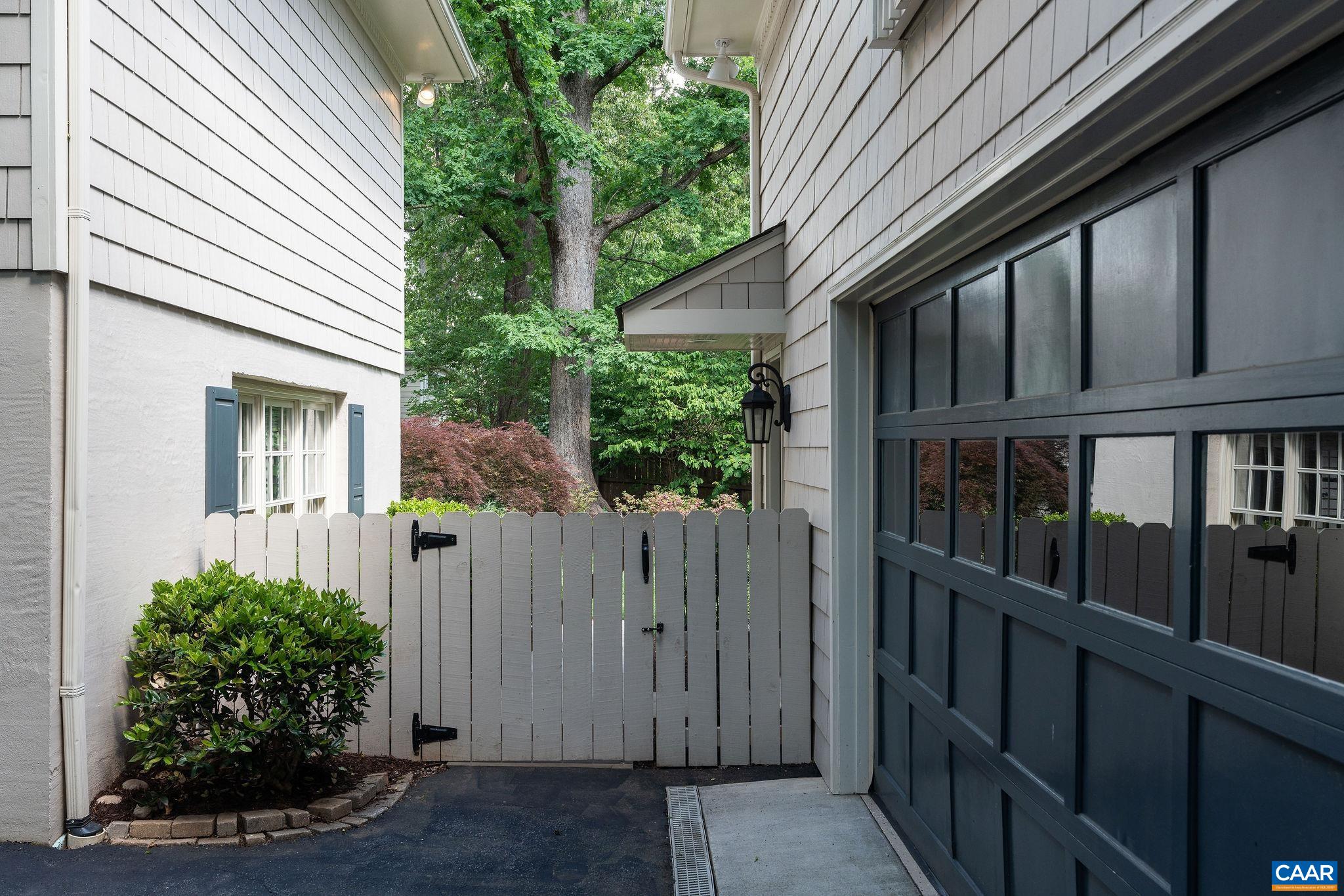 1618 WESTWOOD RD, CHARLOTTESVILLE, Virginia 22903, 4 Bedrooms Bedrooms, ,5 BathroomsBathrooms,Residential,1618 WESTWOOD RD,664301 MLS # 664301