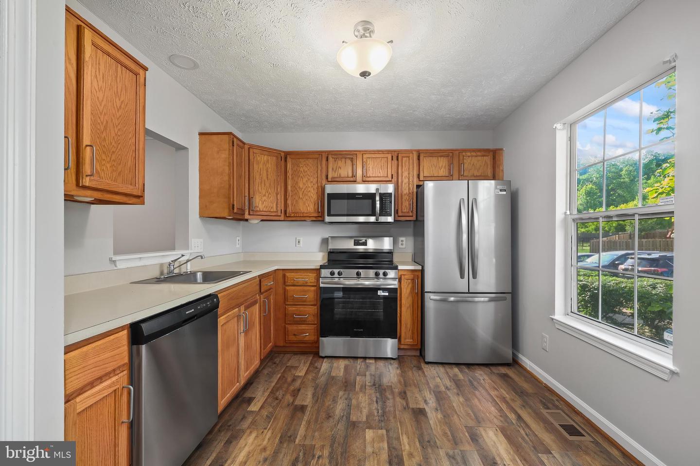 205 STAFFORD MEWS LN, STAFFORD, Virginia 22556, 3 Bedrooms Bedrooms, ,3 BathroomsBathrooms,Residential,For sale,205 STAFFORD MEWS LN,VAST2038400 MLS # VAST2038400