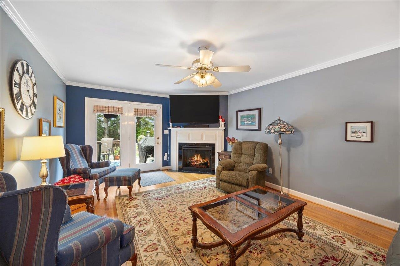 35 HICKORY NUT LN, STAUNTON, Virginia 24401, 3 Bedrooms Bedrooms, ,2 BathroomsBathrooms,Residential,35 HICKORY NUT LN,664308 MLS # 664308