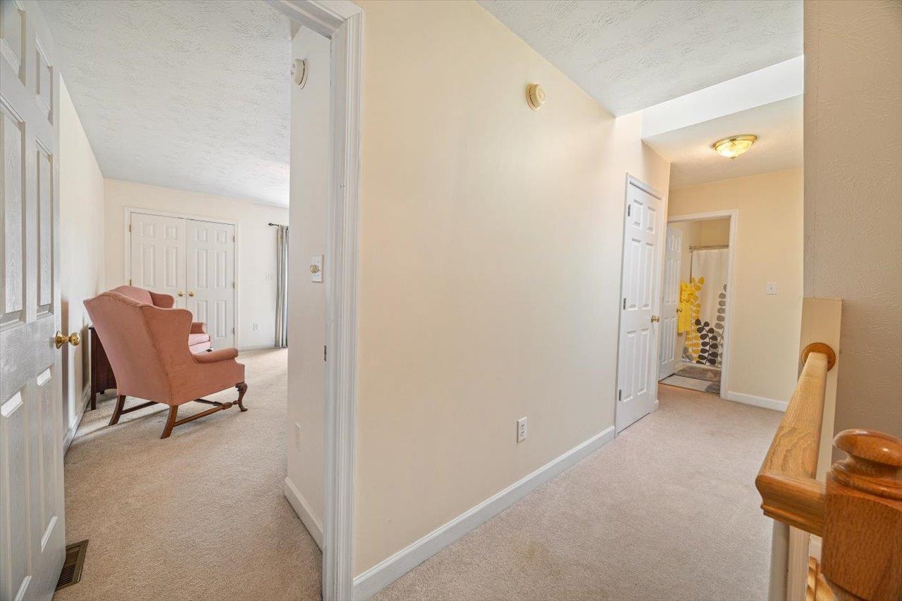 35 HICKORY NUT LN, STAUNTON, Virginia 24401, 3 Bedrooms Bedrooms, ,2 BathroomsBathrooms,Residential,35 HICKORY NUT LN,664308 MLS # 664308