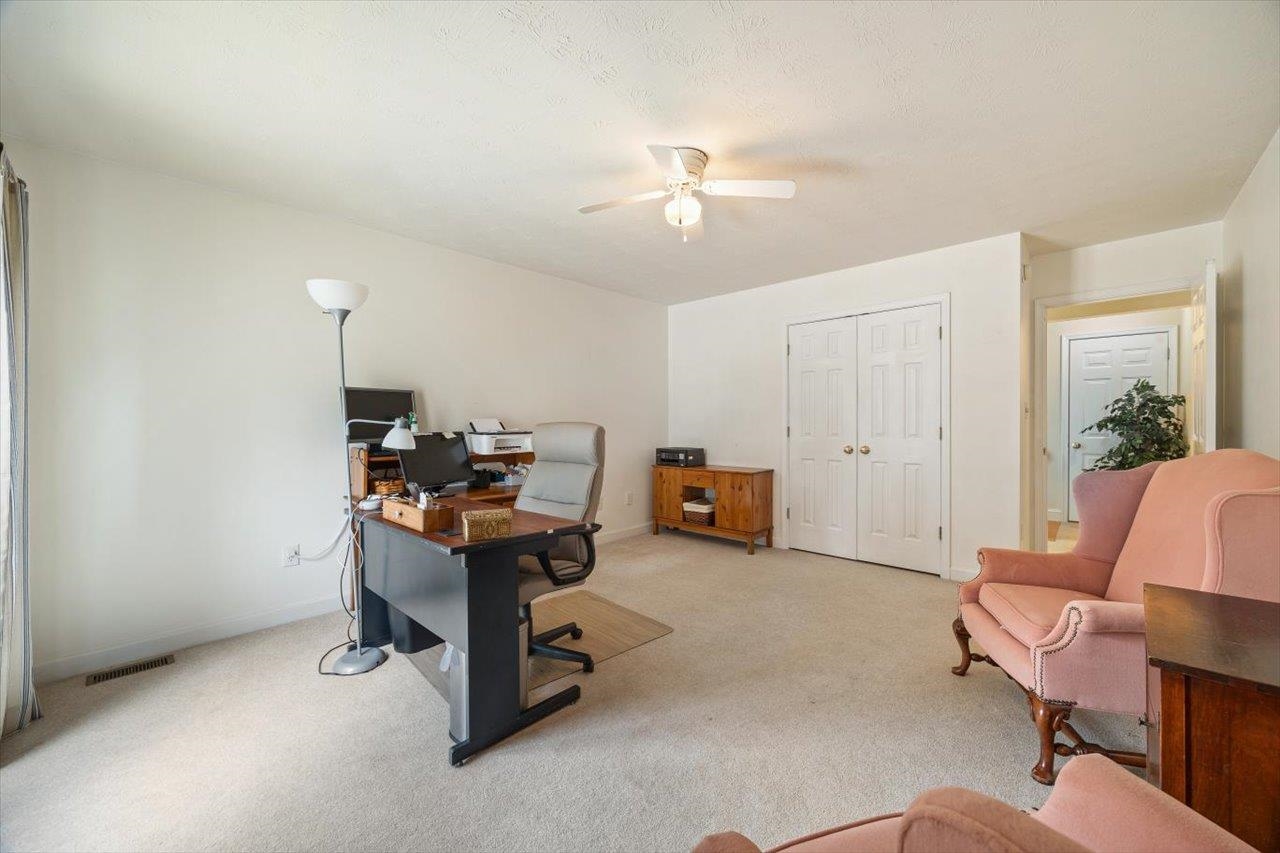 35 HICKORY NUT LN, STAUNTON, Virginia 24401, 3 Bedrooms Bedrooms, ,2 BathroomsBathrooms,Residential,35 HICKORY NUT LN,664308 MLS # 664308