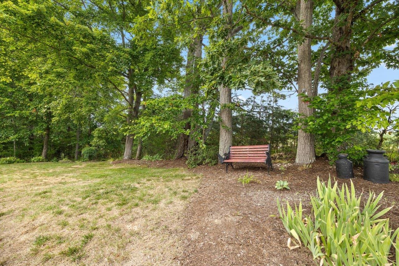 35 HICKORY NUT LN, STAUNTON, Virginia 24401, 3 Bedrooms Bedrooms, ,2 BathroomsBathrooms,Residential,35 HICKORY NUT LN,664308 MLS # 664308