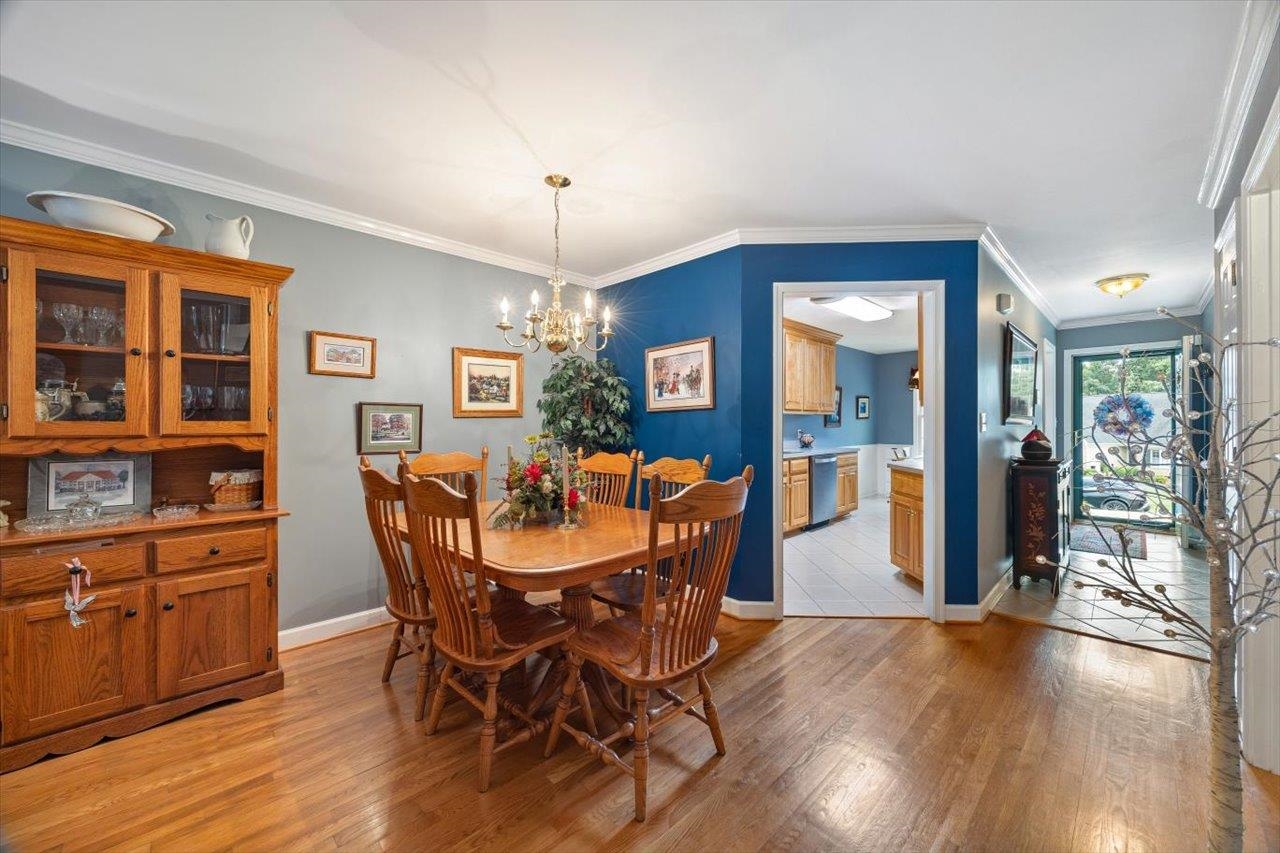 35 HICKORY NUT LN, STAUNTON, Virginia 24401, 3 Bedrooms Bedrooms, ,2 BathroomsBathrooms,Residential,35 HICKORY NUT LN,664308 MLS # 664308