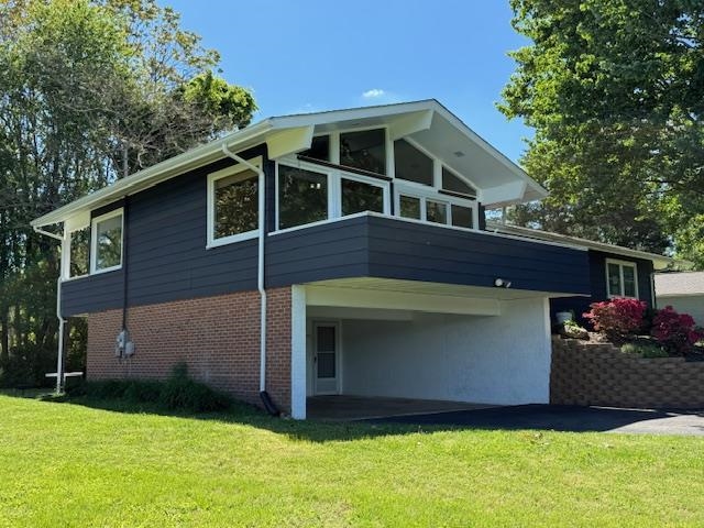 71 FAIRVIEW RD, LOUISA, Virginia 23093, 4 Bedrooms Bedrooms, ,3 BathroomsBathrooms,Residential,71 FAIRVIEW RD,664310 MLS # 664310