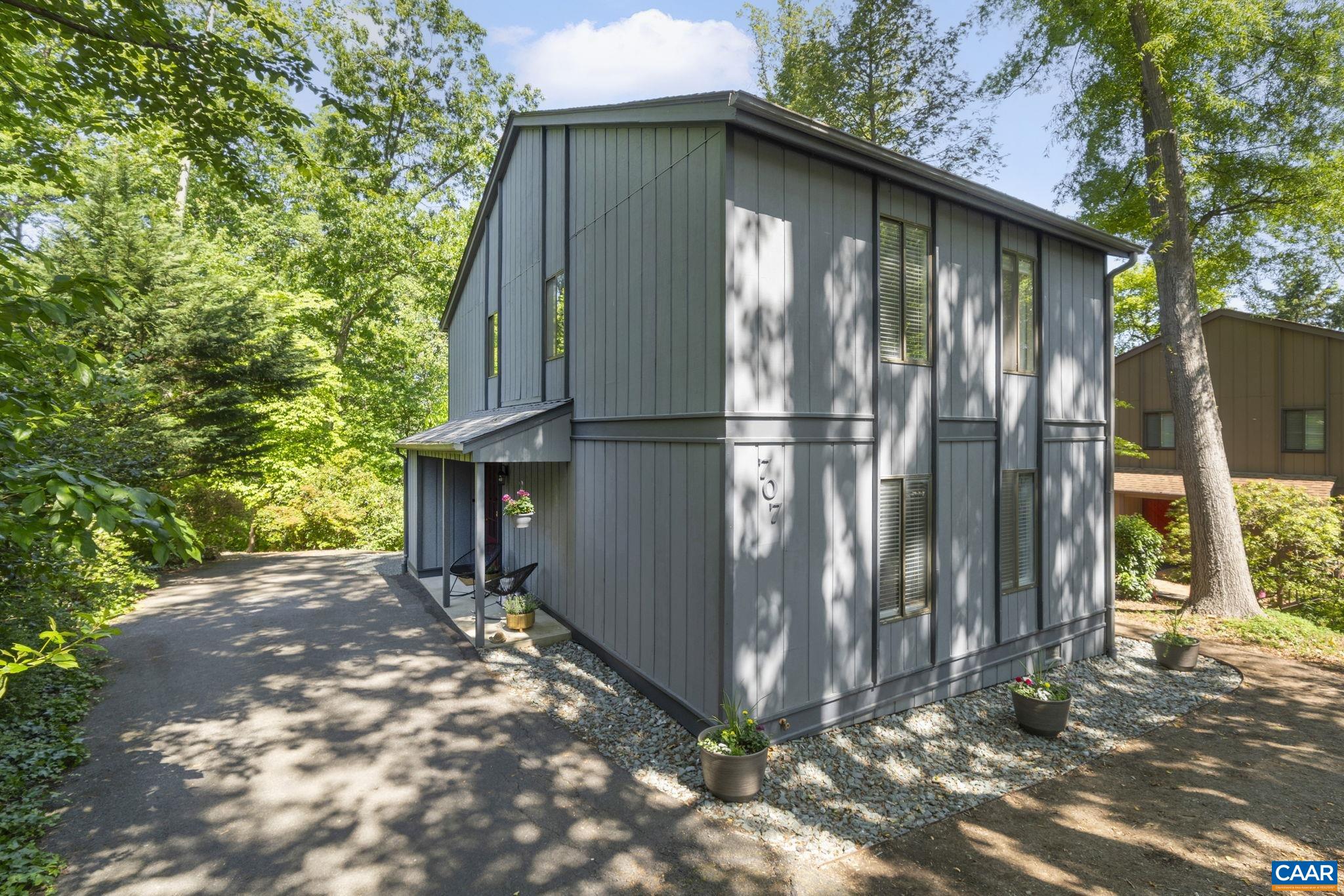 707 WILDER DR, CHARLOTTESVILLE, Virginia 22901, 3 Bedrooms Bedrooms, ,2 BathroomsBathrooms,Residential,707 WILDER DR,664313 MLS # 664313