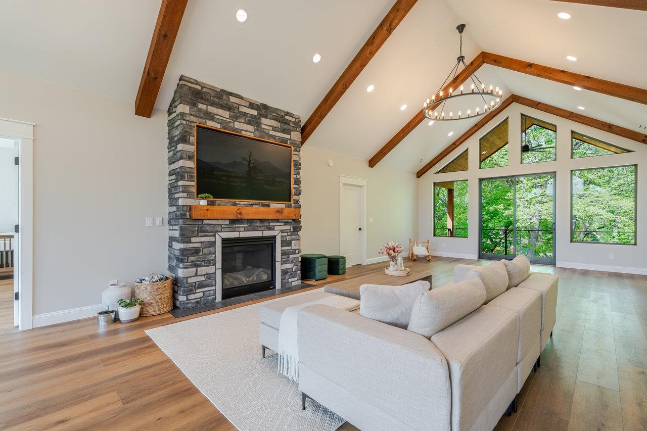 10 SAMUEL BEARS RD, WEYERS CAVE, Virginia 24486, 6 Bedrooms Bedrooms, ,4 BathroomsBathrooms,Residential,10 SAMUEL BEARS RD,664316 MLS # 664316