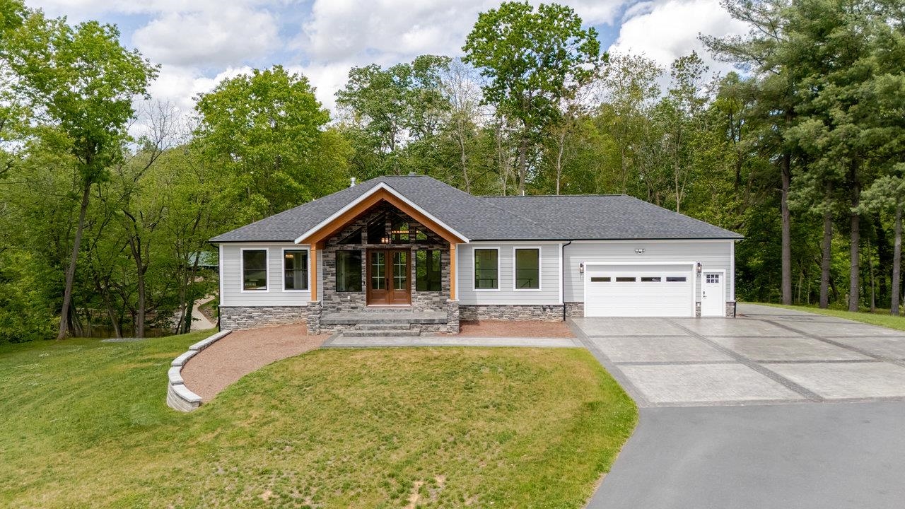 10 SAMUEL BEARS RD, WEYERS CAVE, Virginia 24486, 6 Bedrooms Bedrooms, ,4 BathroomsBathrooms,Residential,10 SAMUEL BEARS RD,664316 MLS # 664316