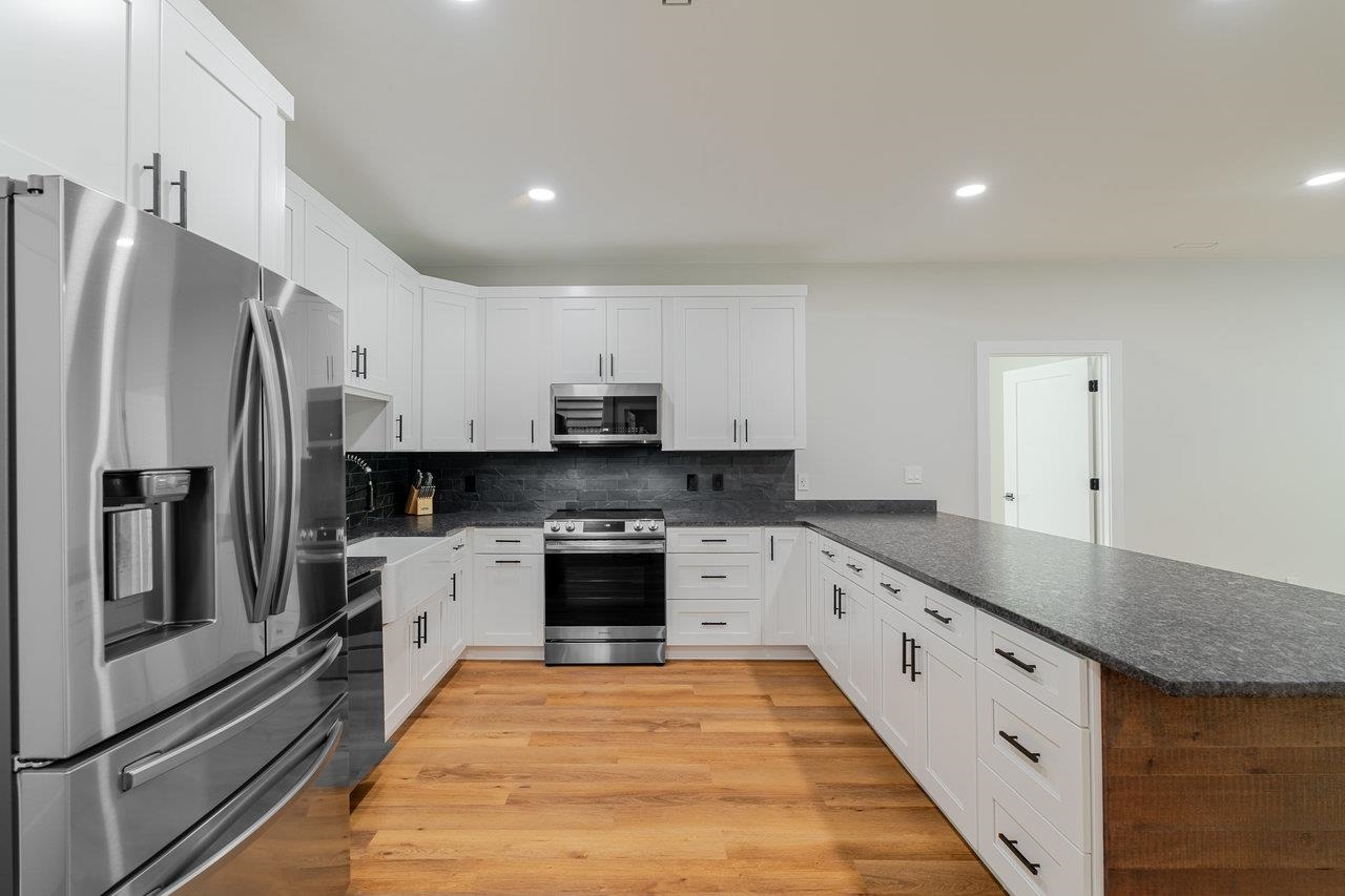 10 SAMUEL BEARS RD, WEYERS CAVE, Virginia 24486, 6 Bedrooms Bedrooms, ,4 BathroomsBathrooms,Residential,10 SAMUEL BEARS RD,664316 MLS # 664316