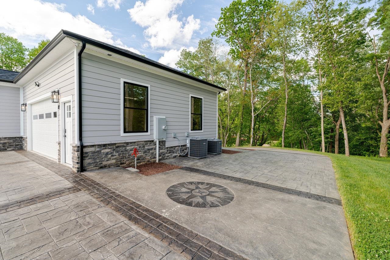 10 SAMUEL BEARS RD, WEYERS CAVE, Virginia 24486, 6 Bedrooms Bedrooms, ,4 BathroomsBathrooms,Residential,10 SAMUEL BEARS RD,664316 MLS # 664316
